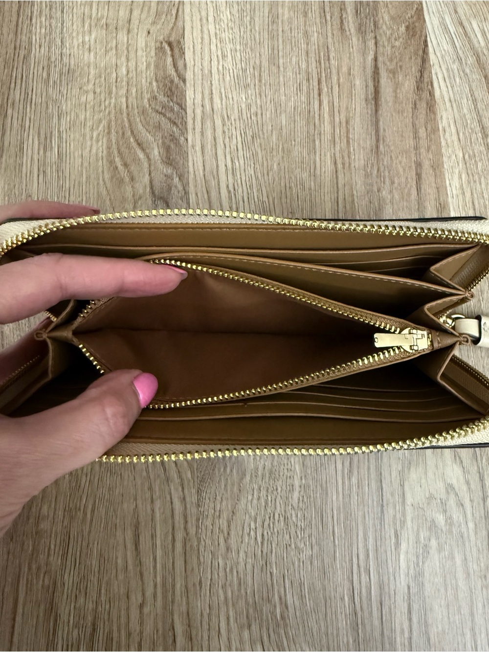 Coach Long Zip Around Wallet in the Chalk Signature Monogram - Picture 9 of 9